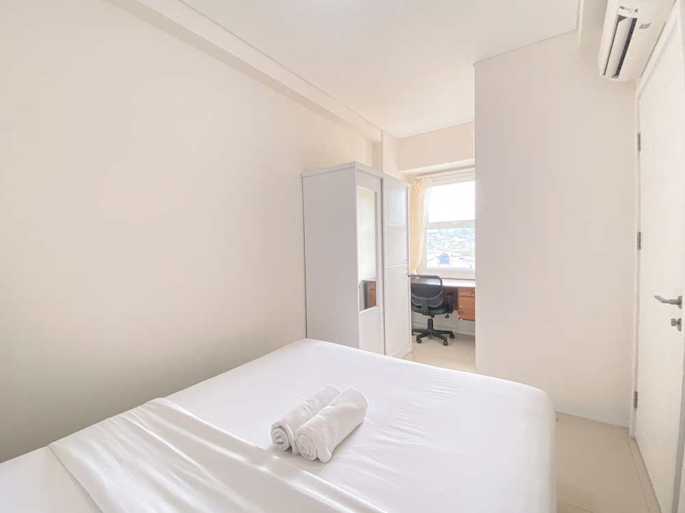 Simply And Cozy 2Br Apartment At Parahyangan Residence