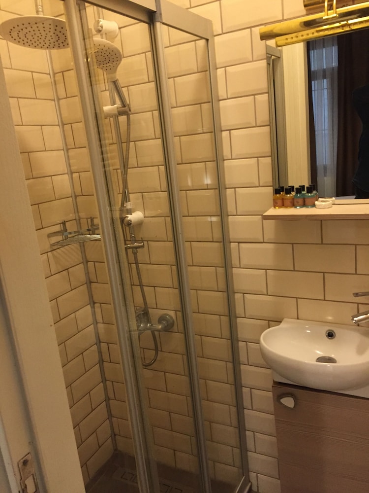 Utarit Taksim - Image 17