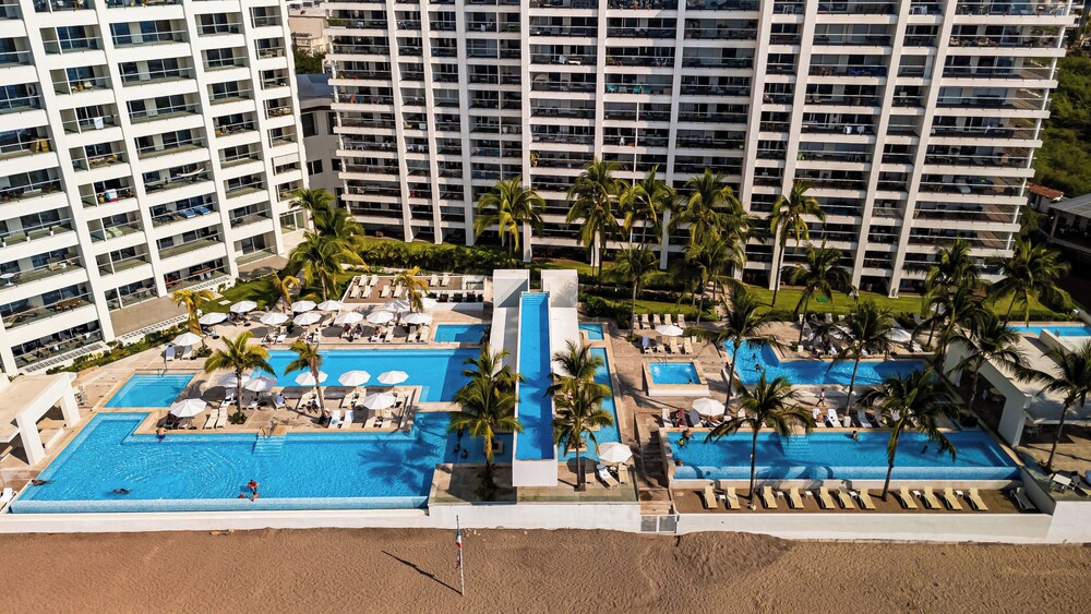 Panoramic Hot Tub Oceanview Penthouse