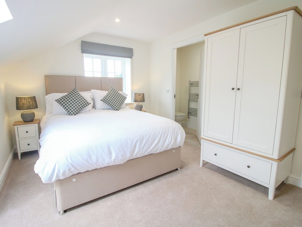 Ascot Cottage