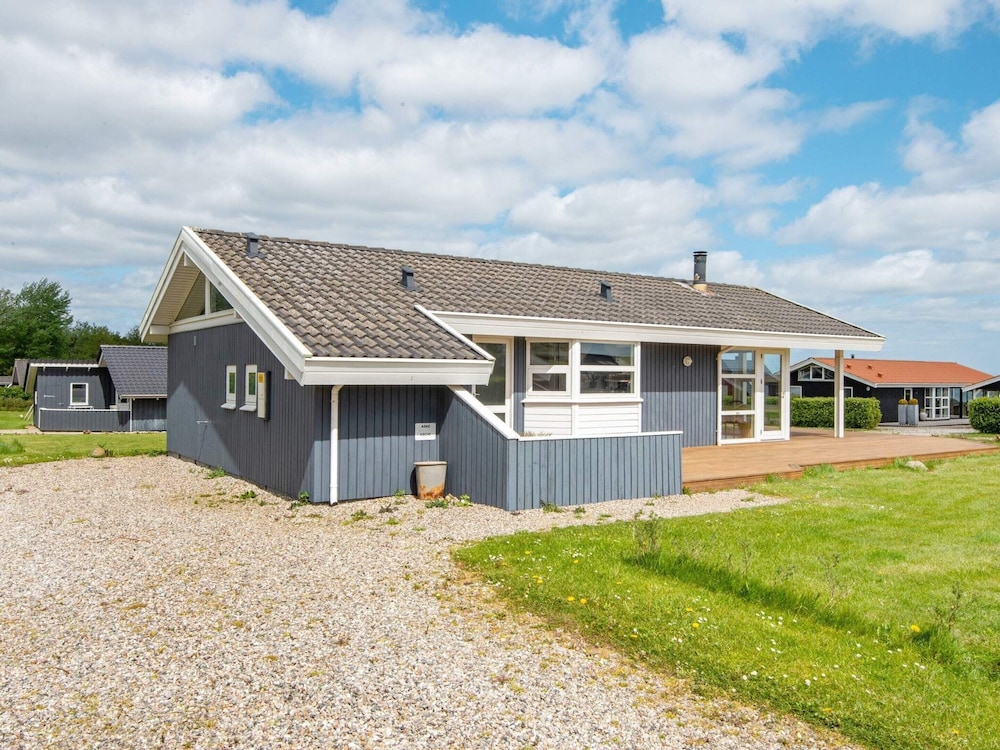 8 Person Holiday Home in Sjolund-by Traum view 2