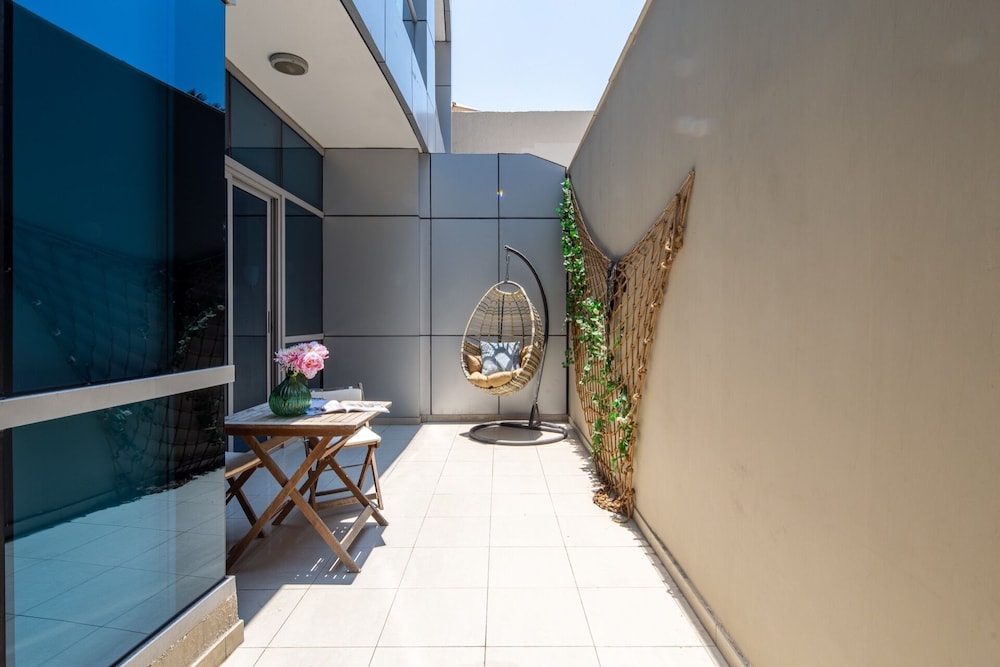 Elegant and Modern 1BR in Dubai Marina!
