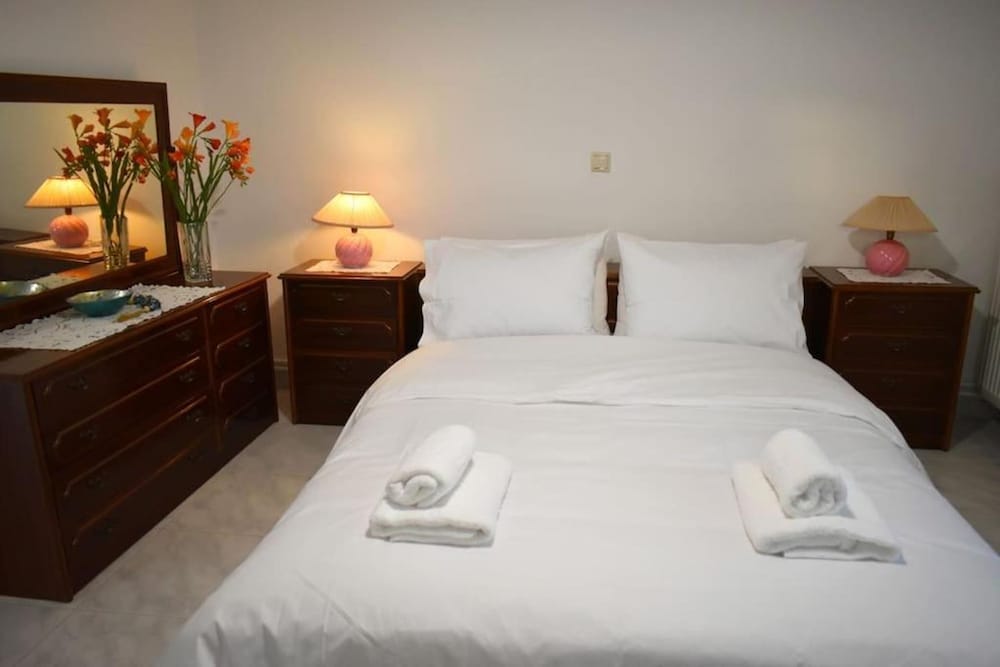 Avli Guesthouse