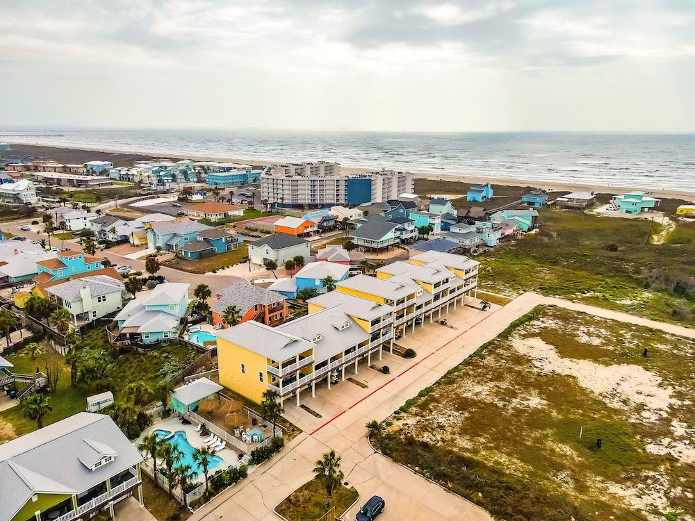 3 Sheets To the Zin by Silver Sands Vacation Rentals view 4