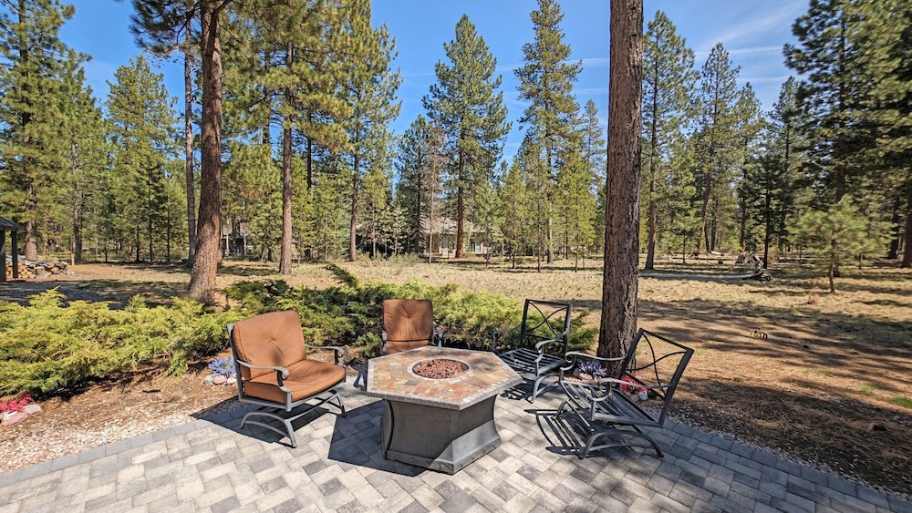 Pine Cone 3 6 Bedroom Home