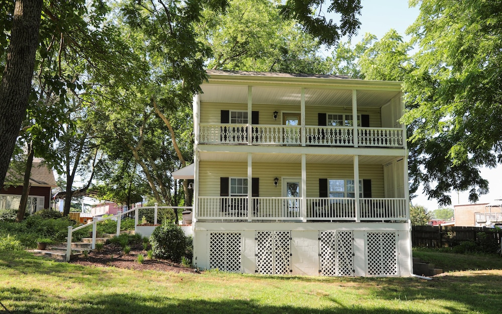 Cypress River Inn & Spa