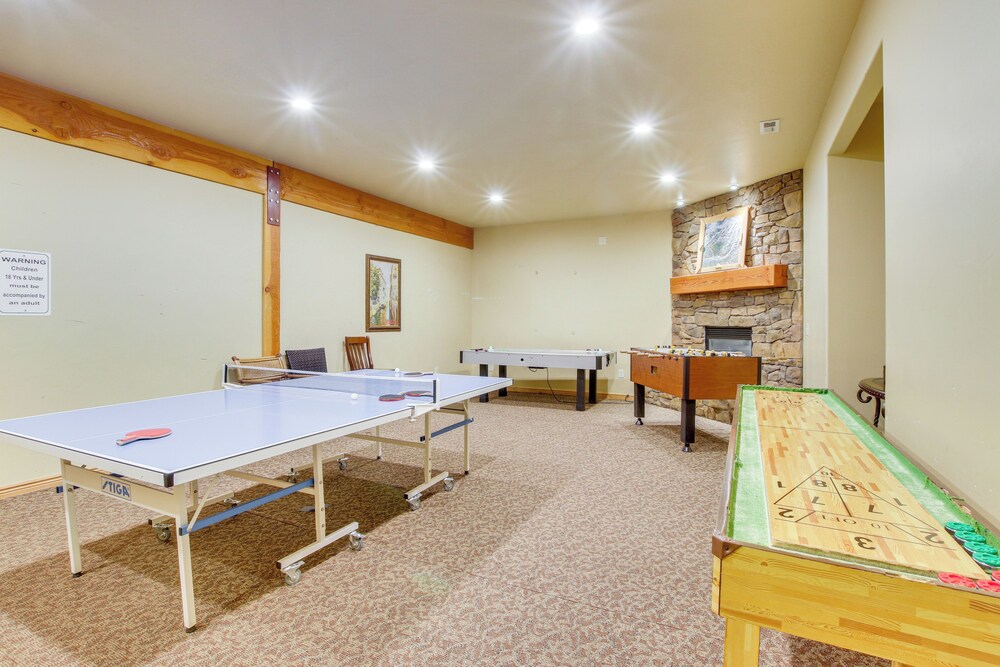 6 Mi to Powder Mtn w/ Shuttle: Cozy Eden Condo!
