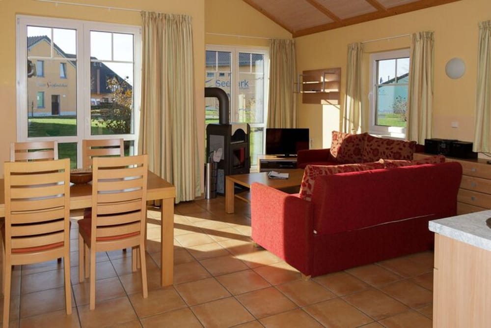 Holiday Home in Markkleeberg Near a Lake