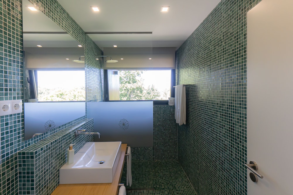 Photo 64