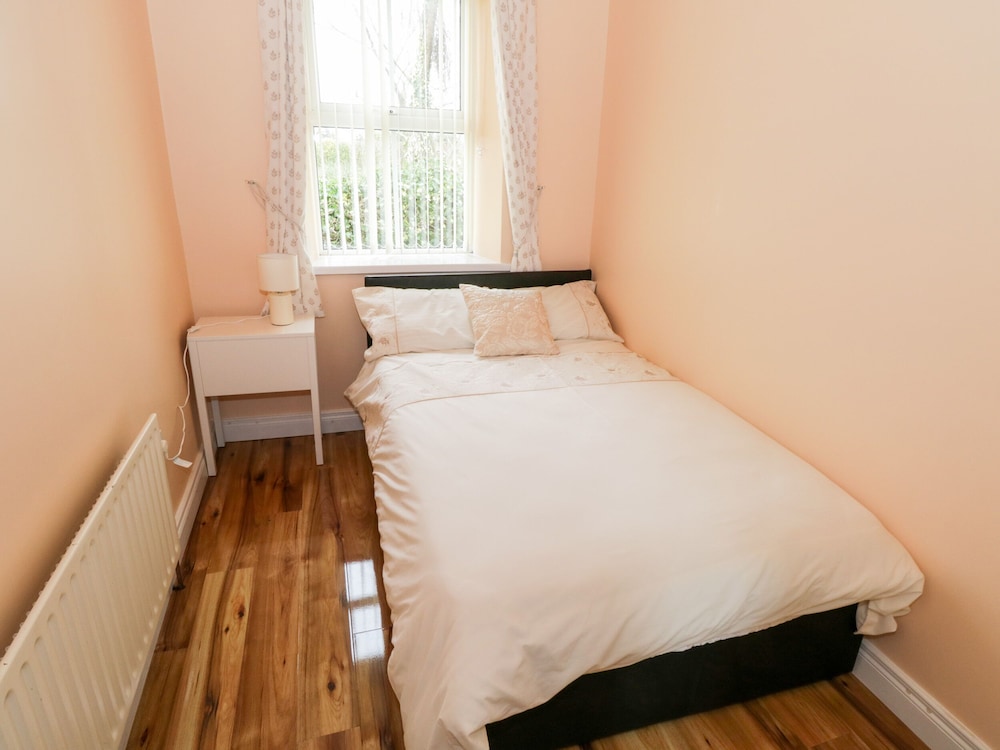 Cherry Tree Cottage view 2
