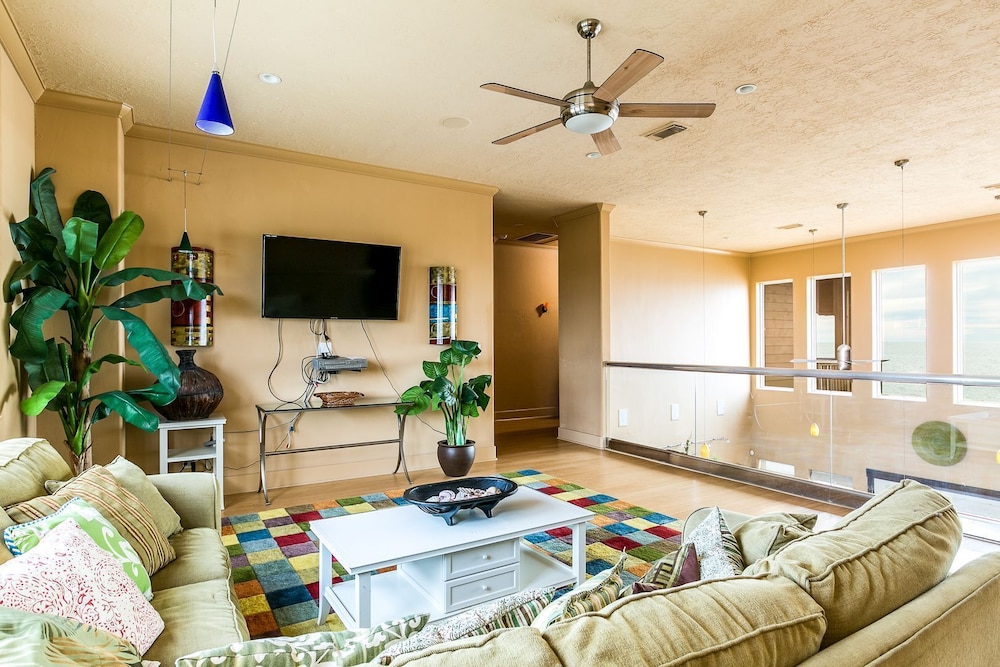 Paradise At Last by Ryson Vacation Rentals