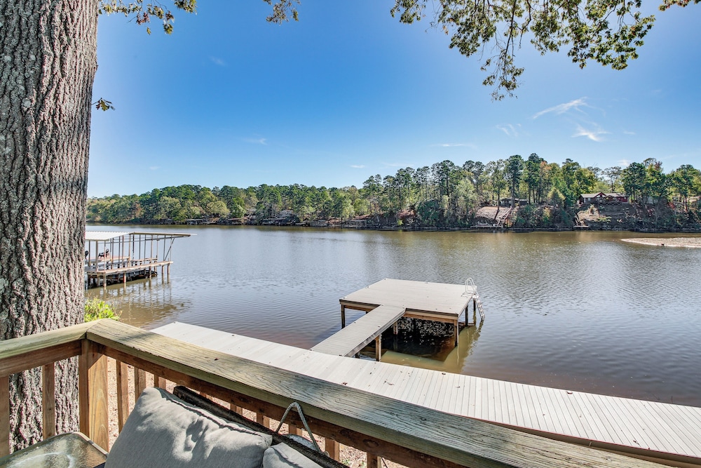 Lakefront Home w/ Swim Dock in Hot Springs view 3