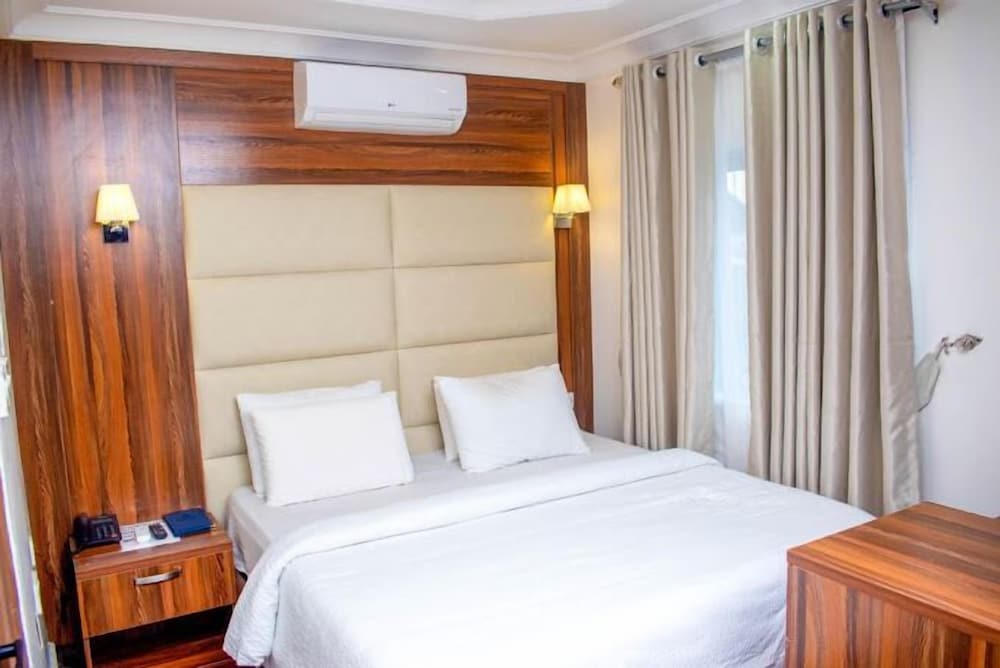 Circusse Suites and Apartments