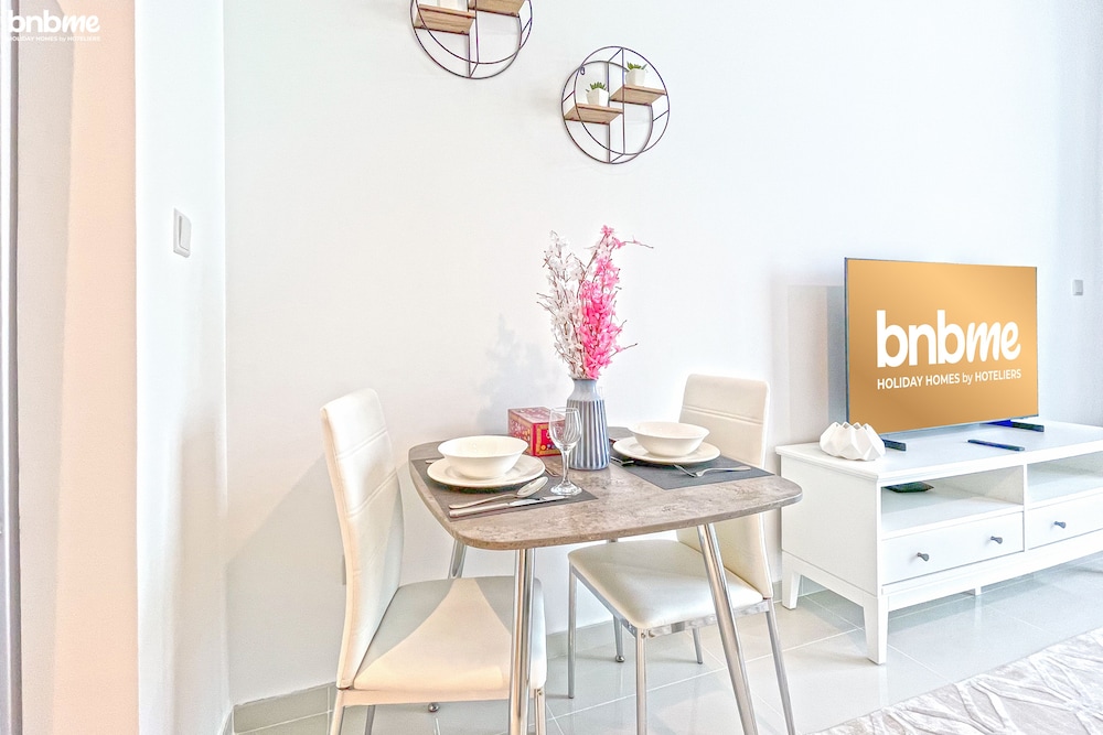 ST-Carson Tower B-715 by bnbme homes