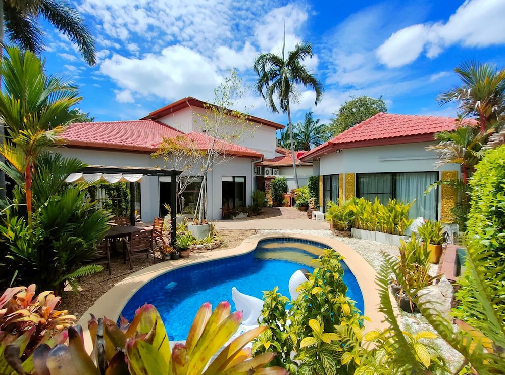 View Talay Villa - Pattaya Holiday House view 3
