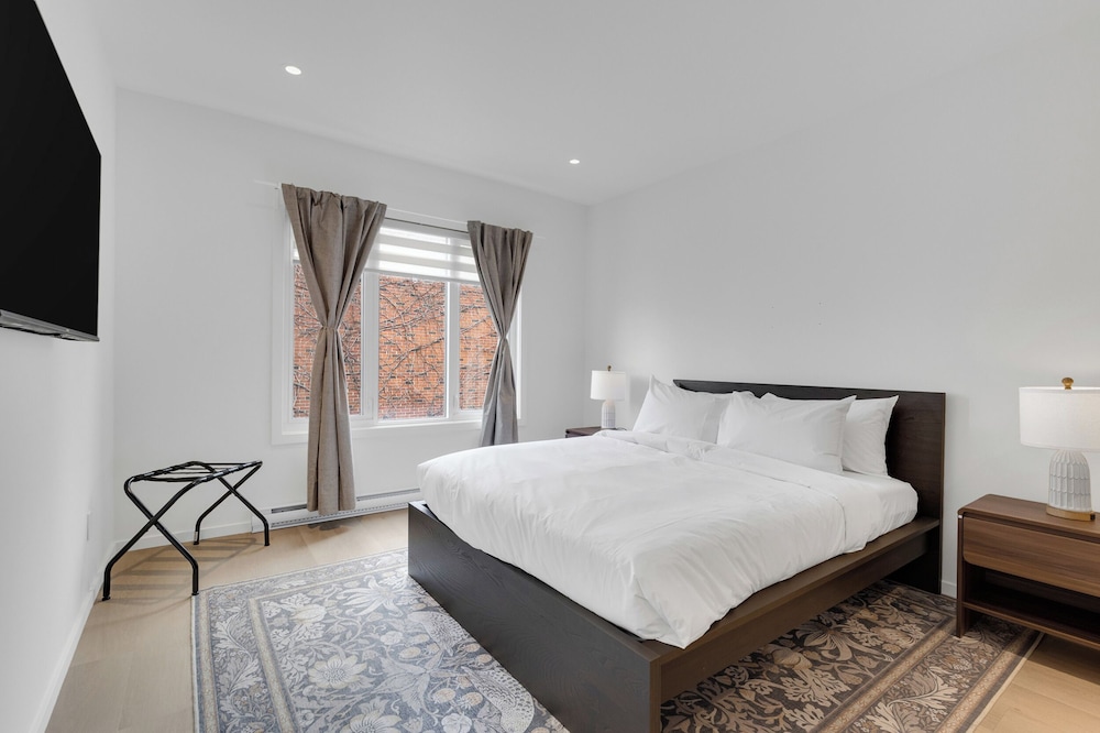 Le Victoria MidTown Montreal