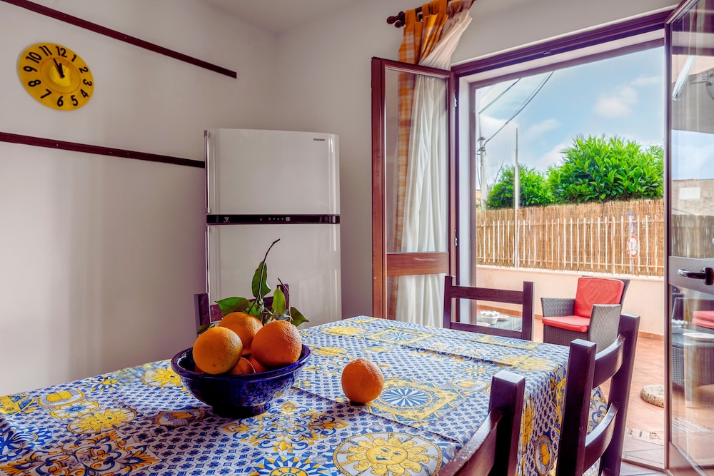VFH The Castle Bay apartment and terrace