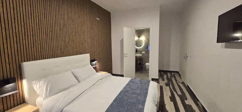Napoli Central Stay