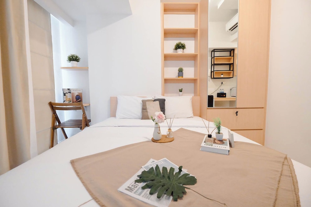 Basic Look Studio (No Kitchen) Apartment Tokyo Riverside Pik 2
