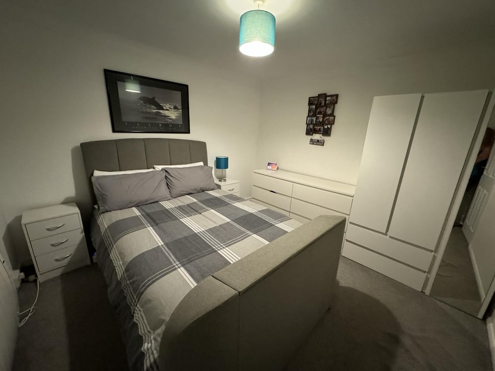 Perfect Folkestone Bolthole Close to Euro Tunnel view 2