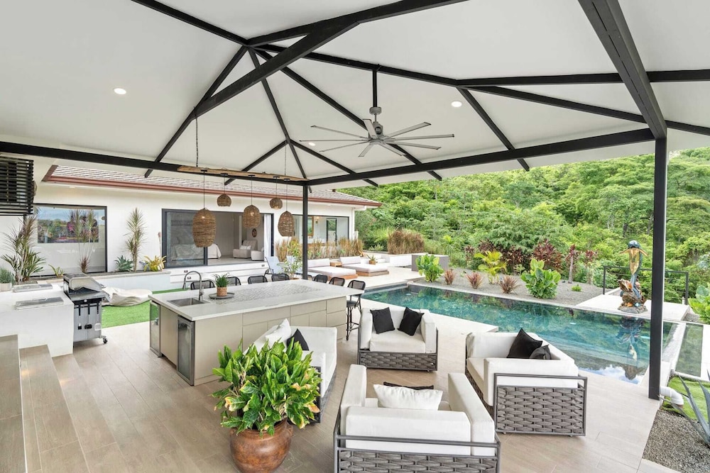 Luxe Tropical Villa with Sparkling Infinity Pool, Panoramic Ocean Views & Community Amenities