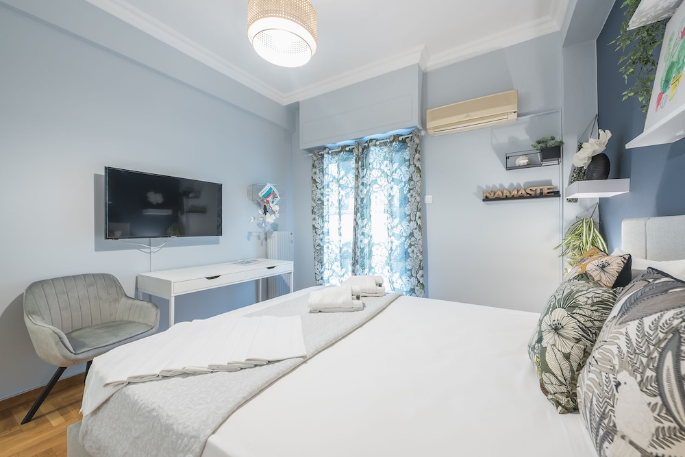 City Nest Apartment by Cloudkeys