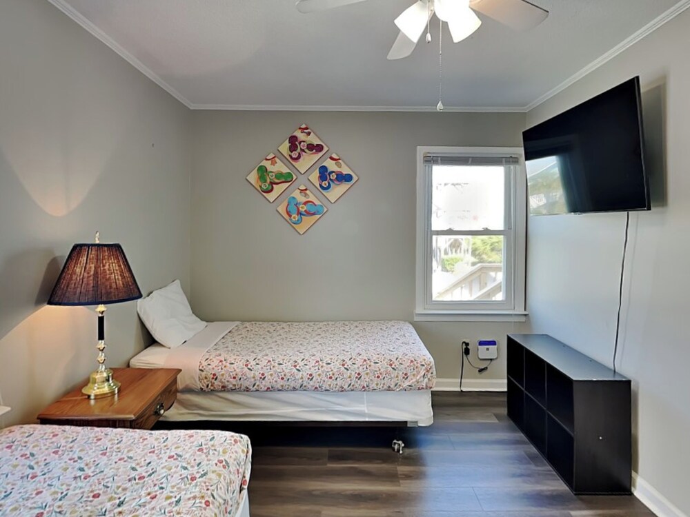 Bungalow by the Sea by Topsail Realty