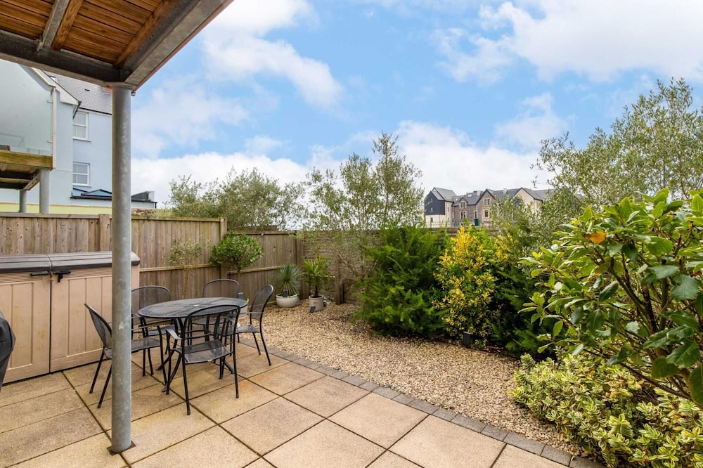 Cottage Mews - 3 Bedroom Cottage - Tenby