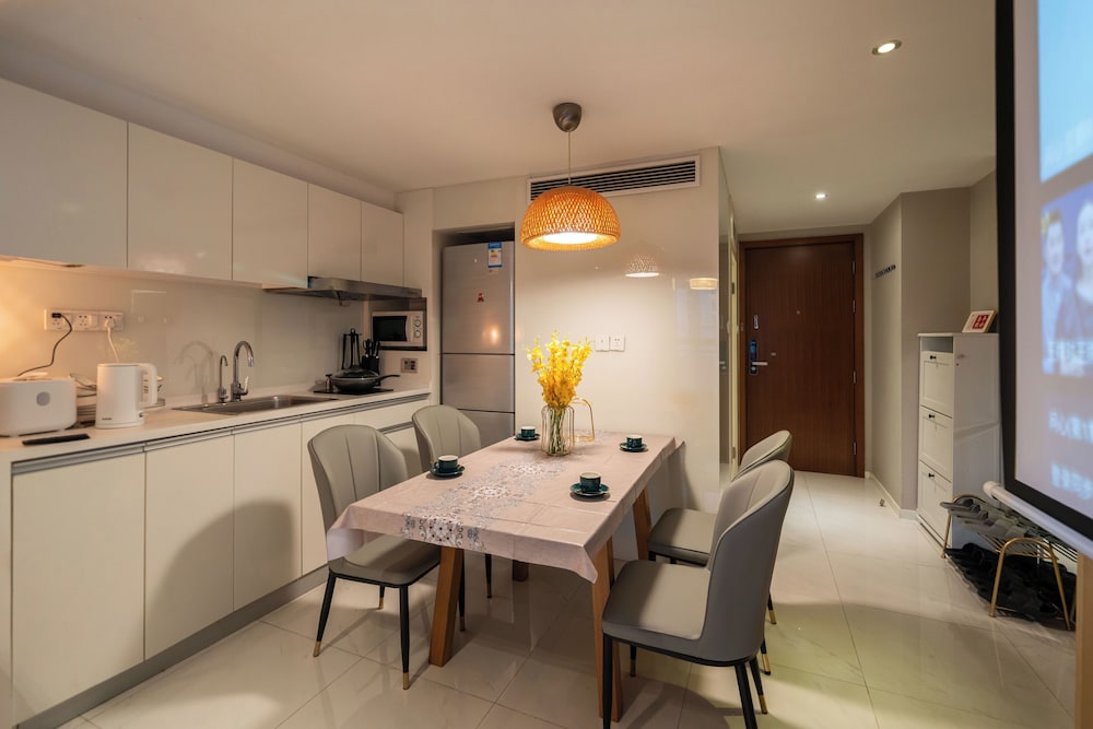 Shanghai Hills & Wanye Spacious Family Suites
