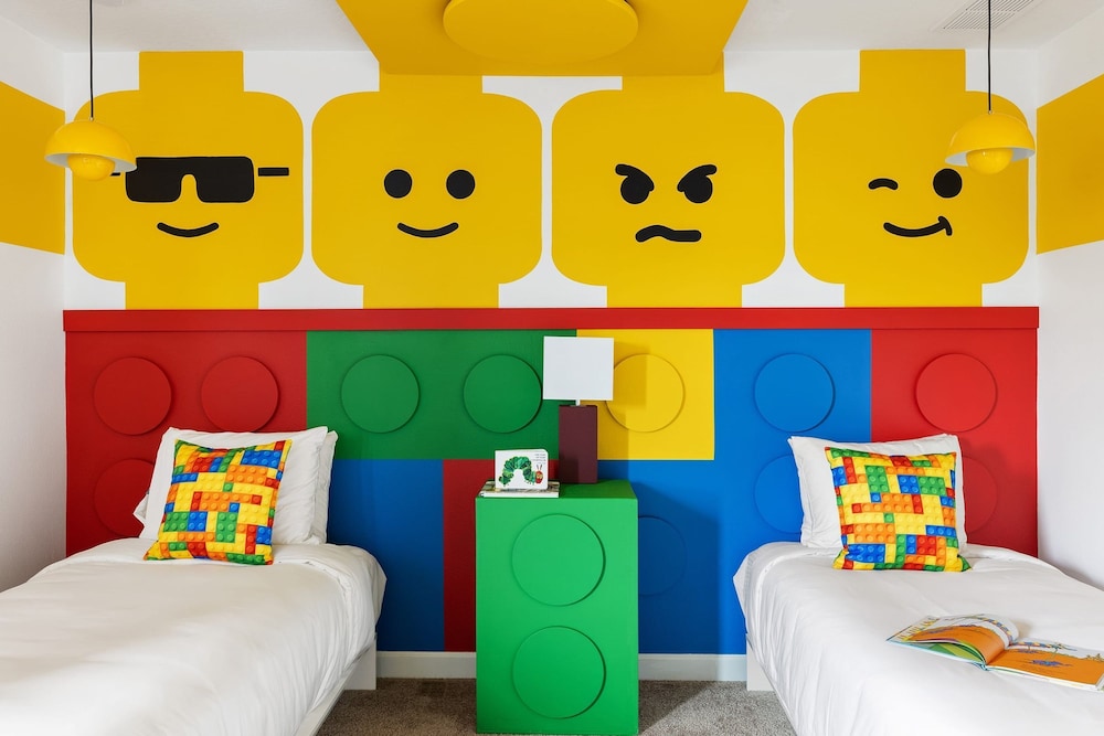 Shadow Mountain Family Oasis w Game Room Pool Resort Access Themed Rooms