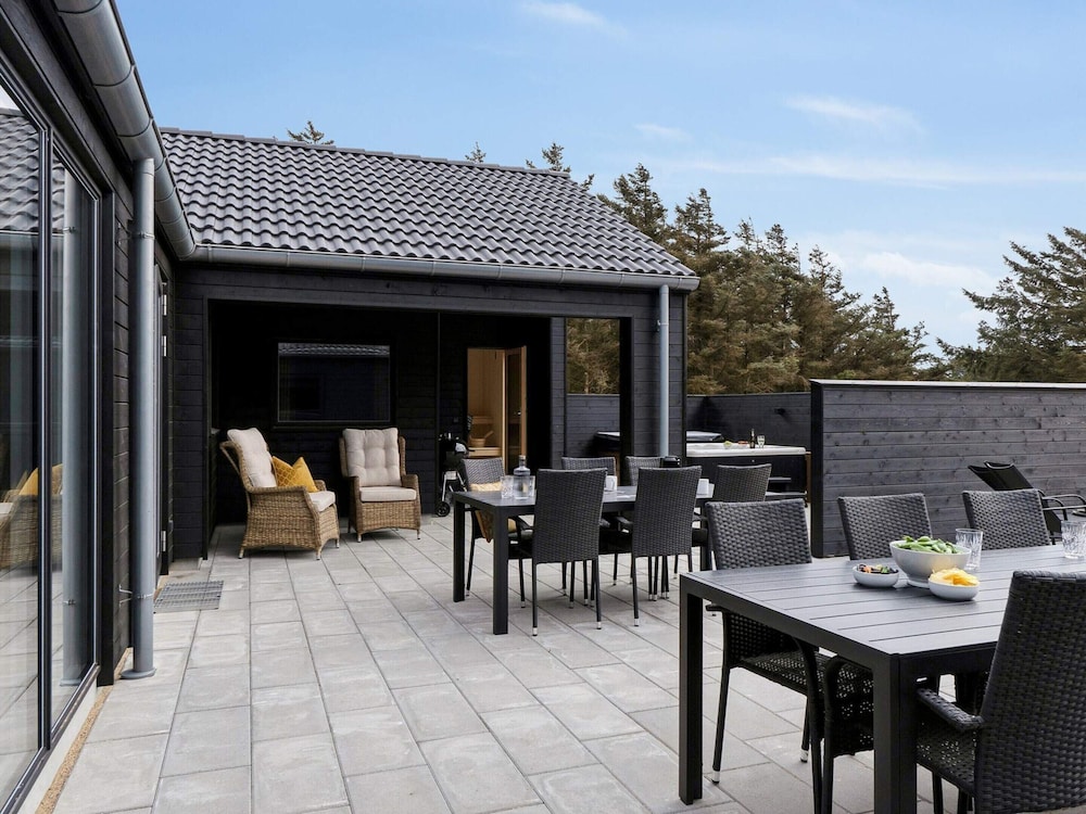 5 Star Holiday Home in Lokken