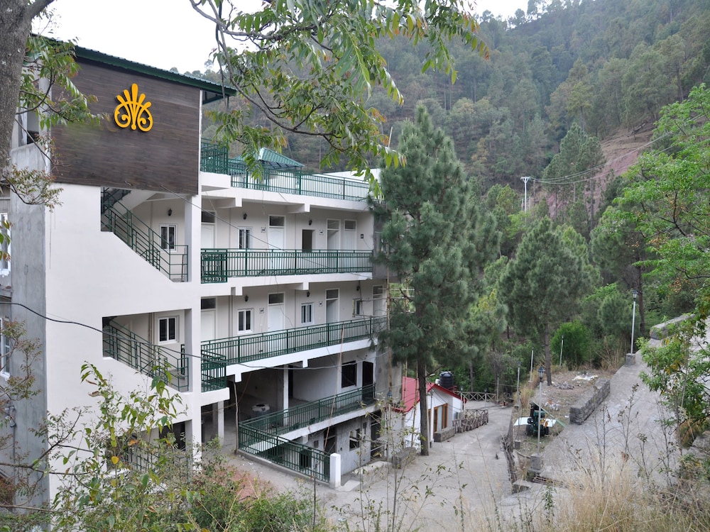 OYO 13463 Home Studio Valley view Kumarhatti