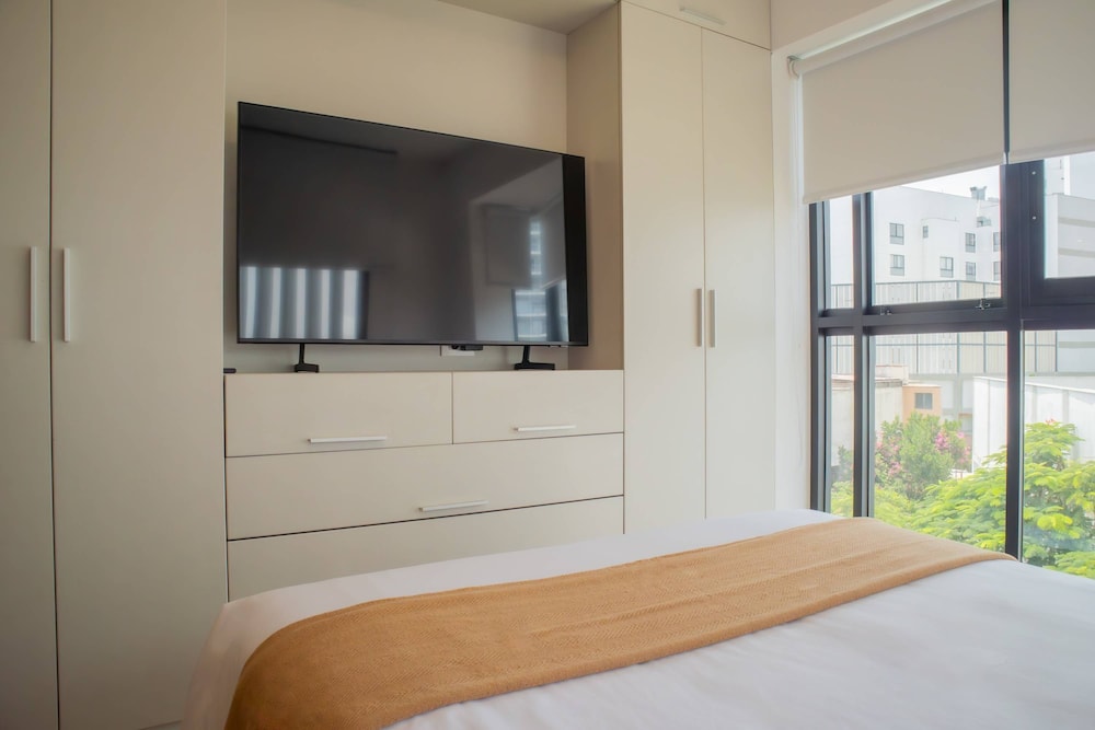w Stunning 1BR w Great Deco in San Isidro