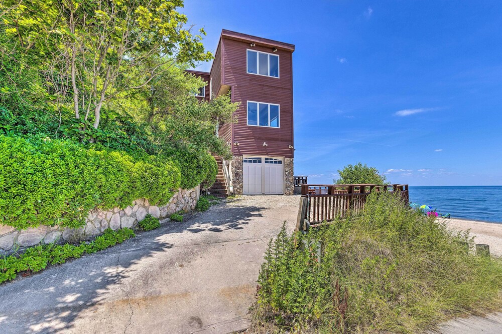 Beachfront Wading River Home w/ Deck & Grill!, photo 28
