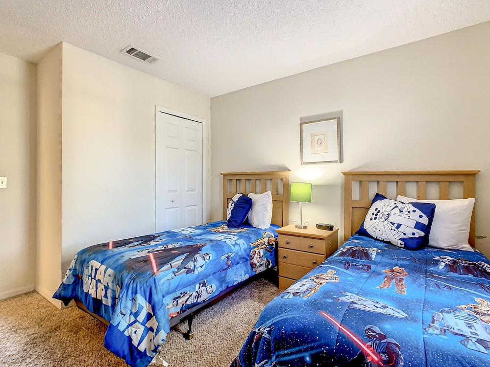Spacious Emerald Escape - 12 Mins to Disney