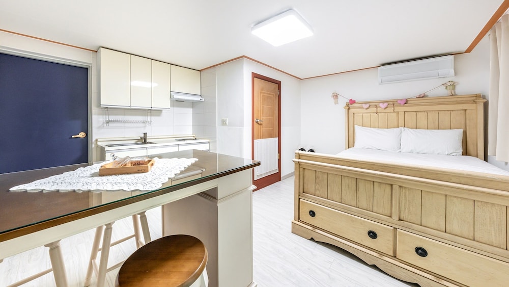 Gapyeong Noksu Valley Pet Group Pension