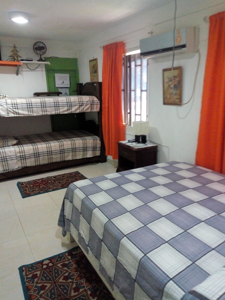Room in Guest Room - Posada Green Sea San Luis Pesos view 2