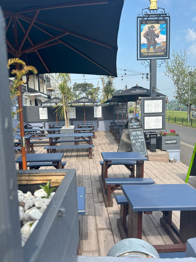 The Buccaneer Inn