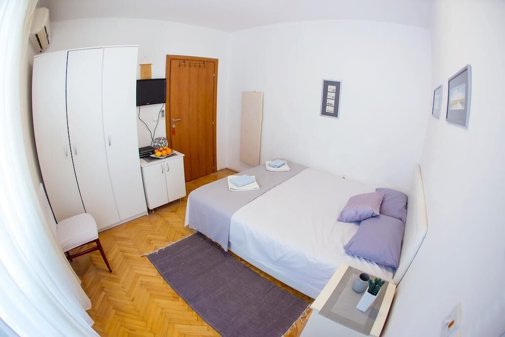 Guest House Jasna view 2