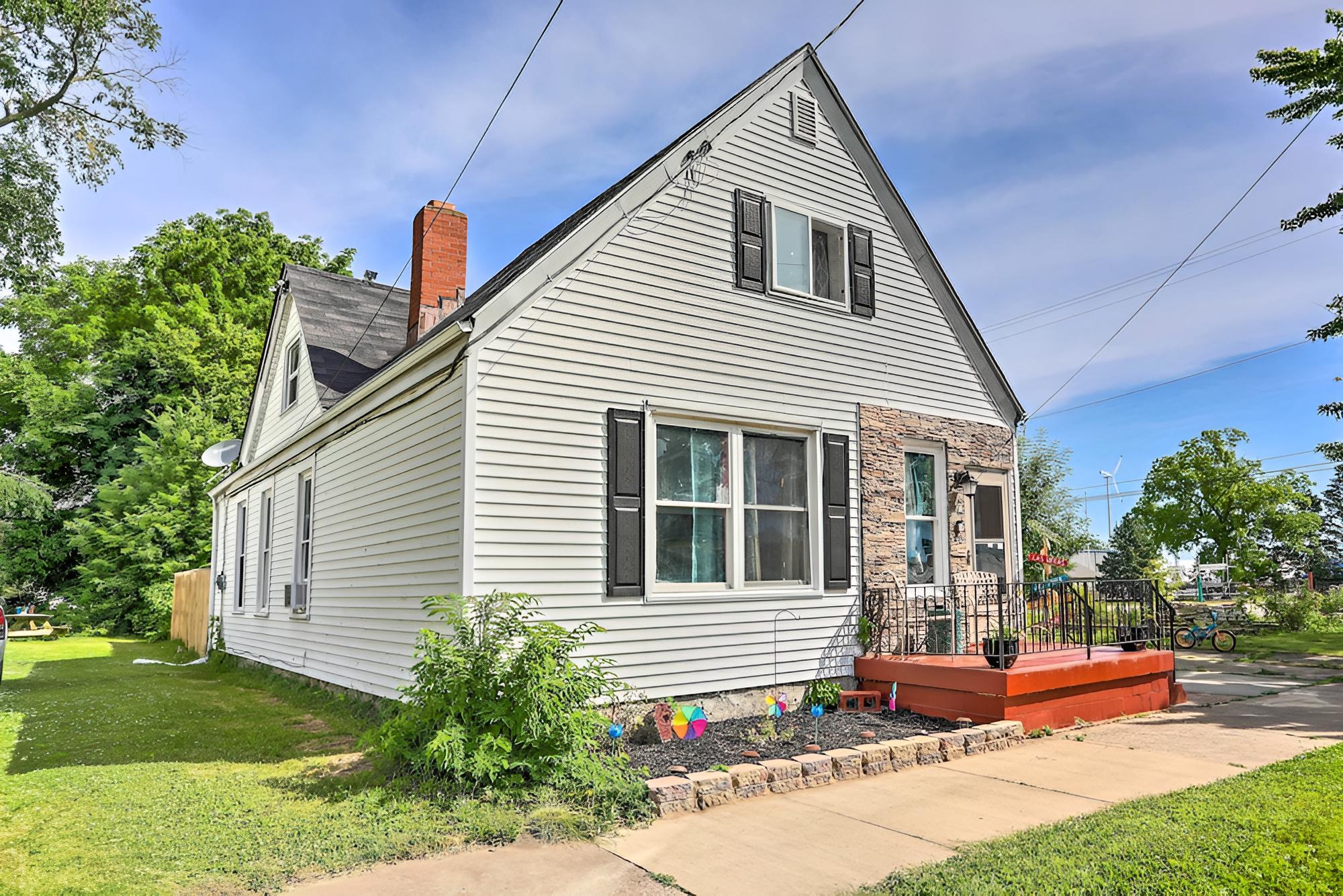 Unique Sandusky Home ~ 2 Blocks to Downtown! view 2