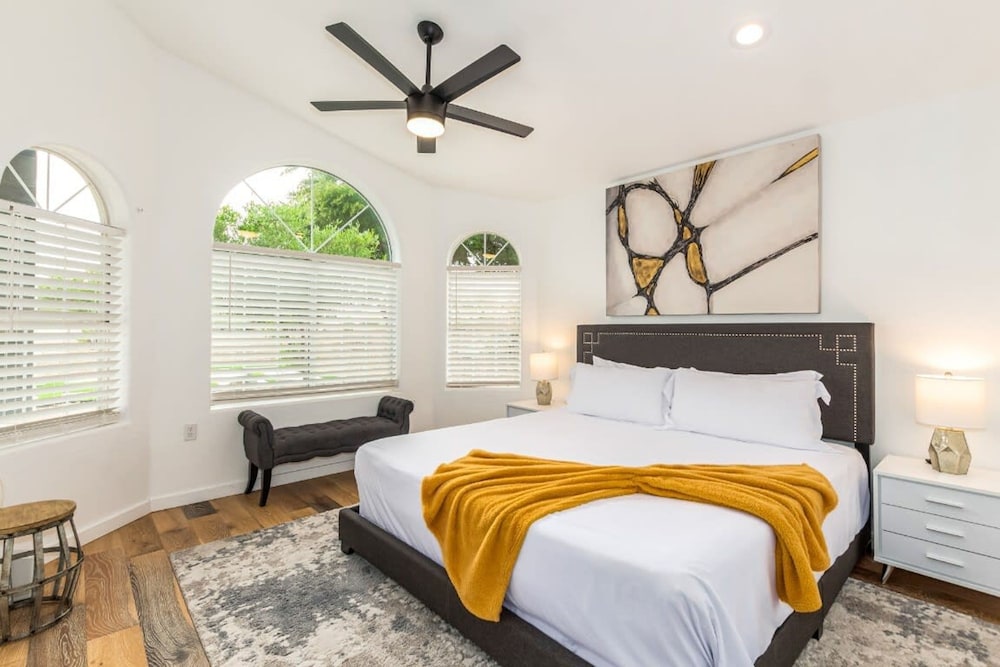 Sunburst Estate Htd Pool Putt Grn Sleeps 14