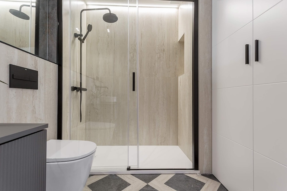 Elegant Apartment in Madrid Pedro Teixeira