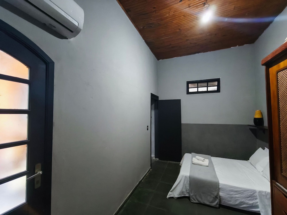 House With 2 BRs and Barbecue in Ubatuba Jao0368