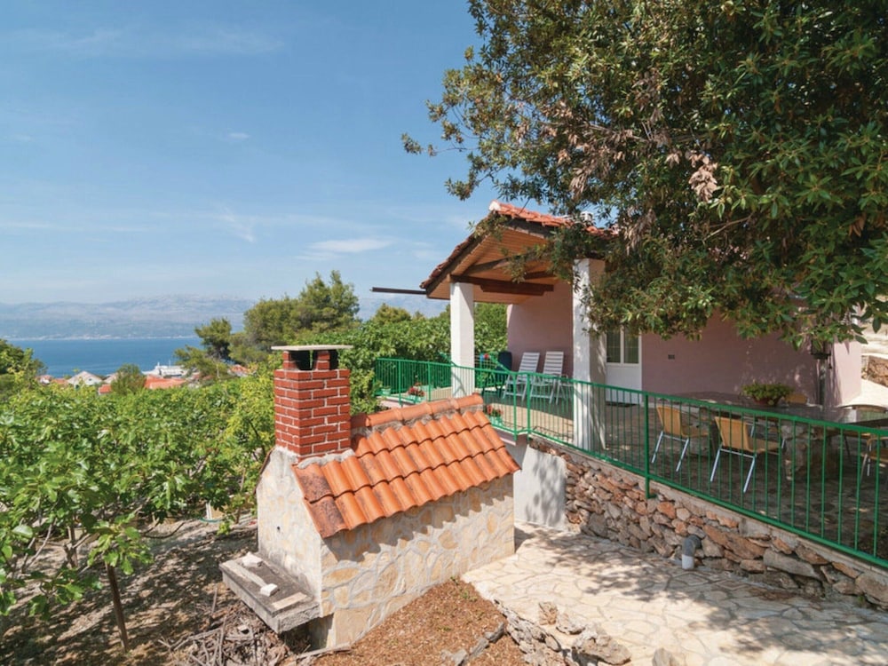 Holiday Home Blossom - Four Bedroom Holiday Home With Outdoor Pool and Jacuzzi - view 5