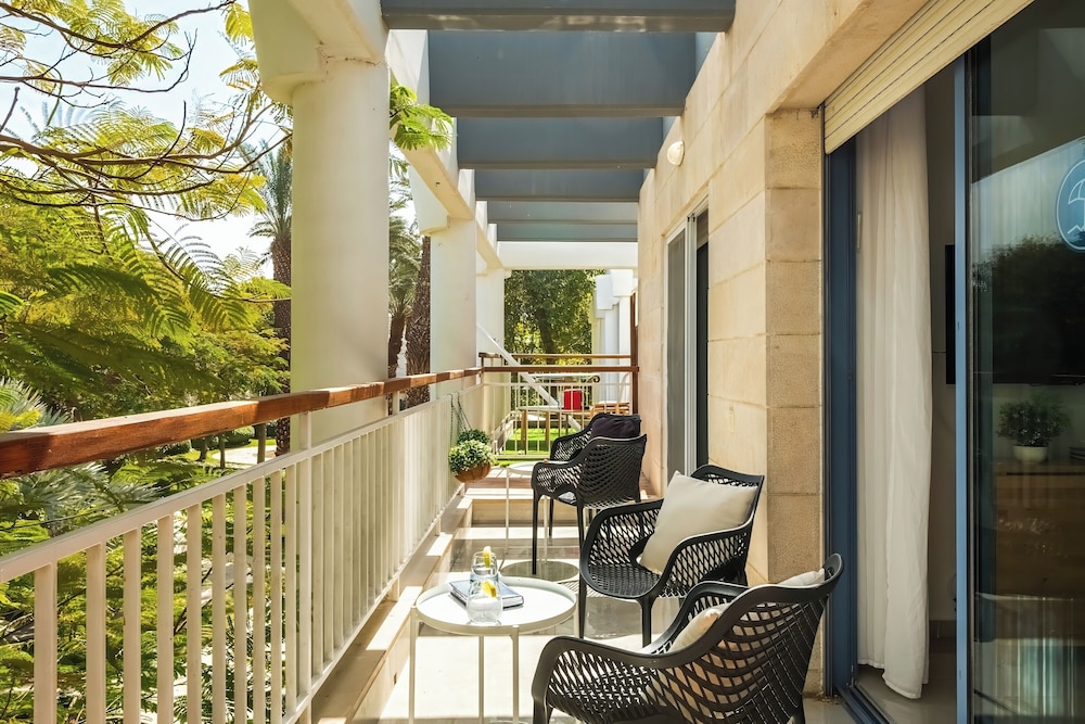 Royal Park Apt Resort by Sea N Rent