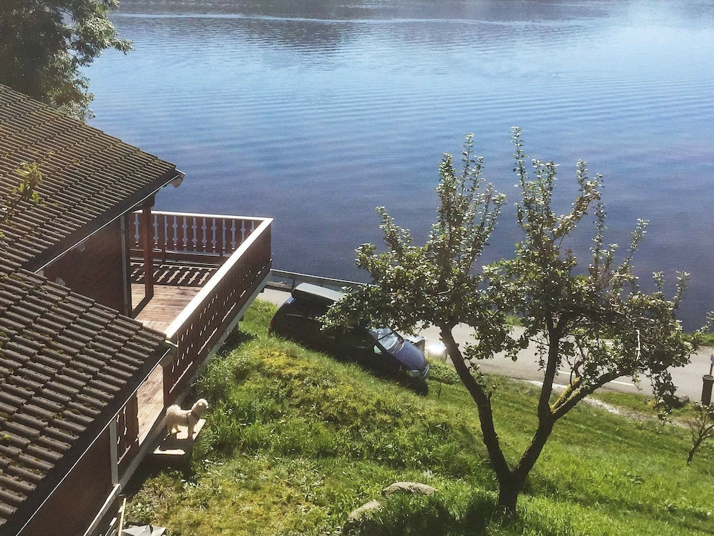 Photo 16