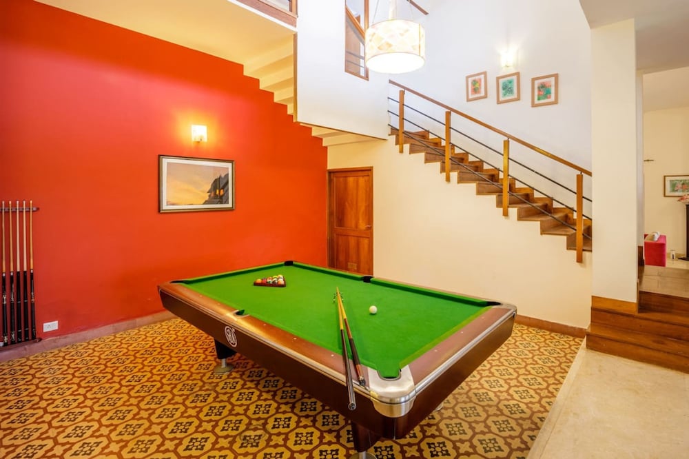 Stunning Hilltop 3BR Villa w Pool and River View