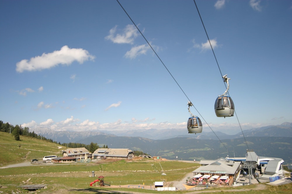 Cozy Holiday Apartment Near Ski Nassfeld
