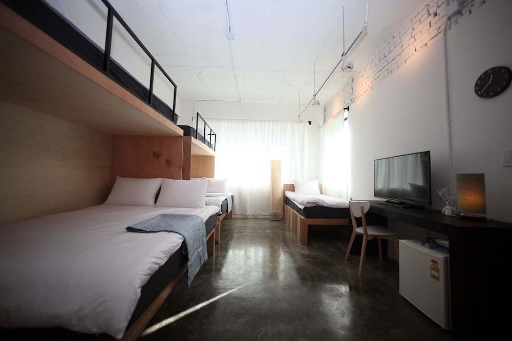 House740