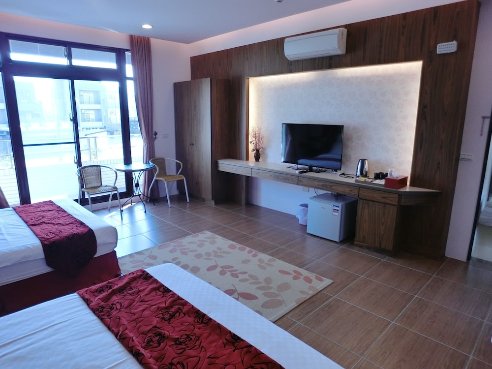 Love Play House